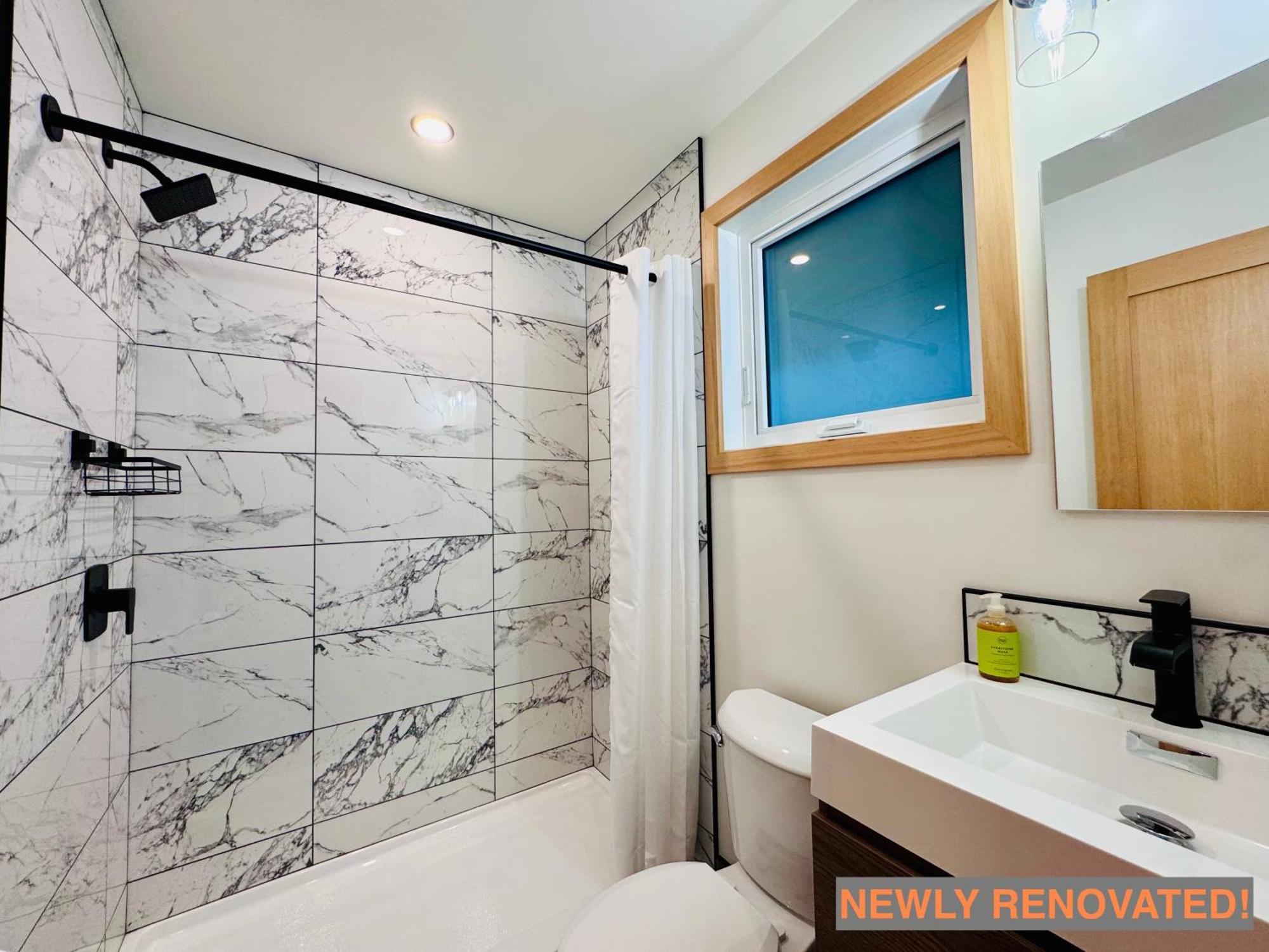 Elkhorn Lodge Vacation Rentals Банф Екстериор снимка