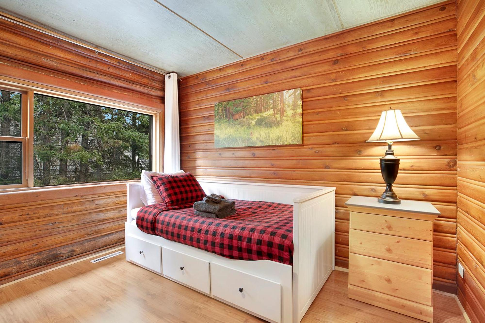 Elkhorn Lodge Vacation Rentals Банф Екстериор снимка